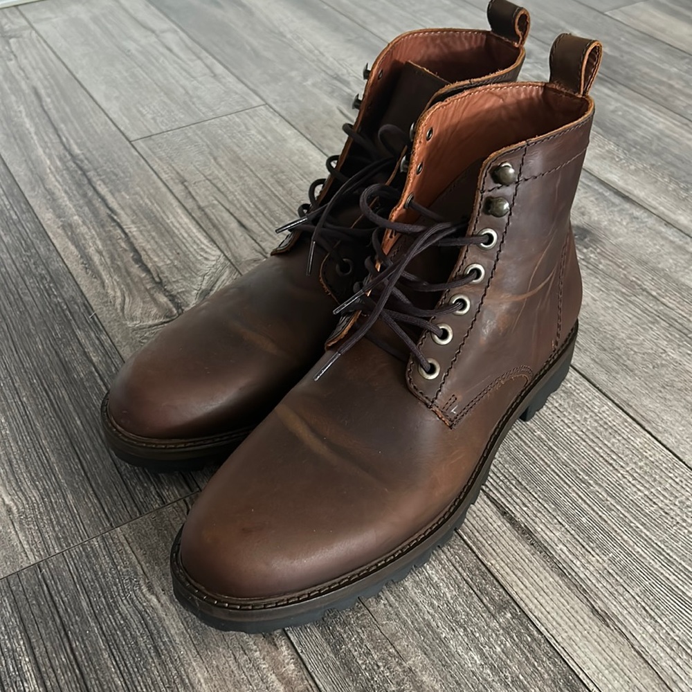 Portland leather boots model Almost perfect London